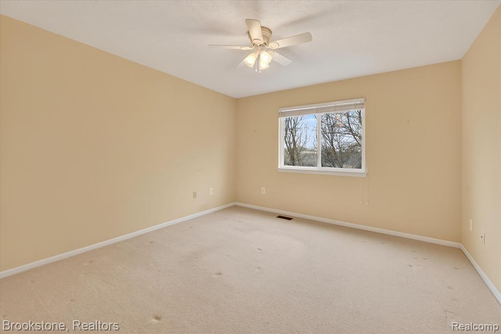 986 Spirea, 44, Howell, MI 48843 — Photo 30