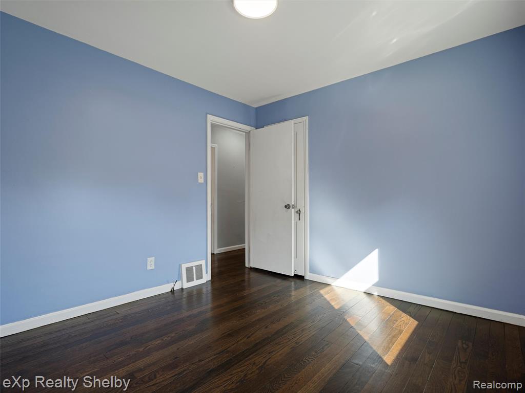 606 Catalpa Drive, Royal Oak, MI 48067 — Photo 19