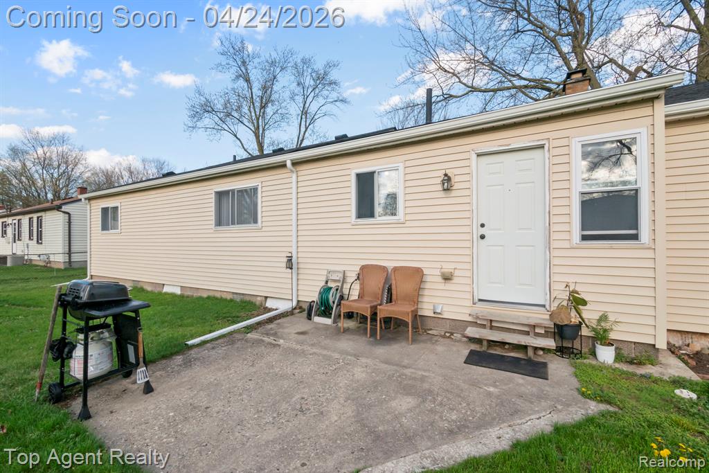 46059 Huling Street, Shelby Twp, MI 48317 — Photo 36