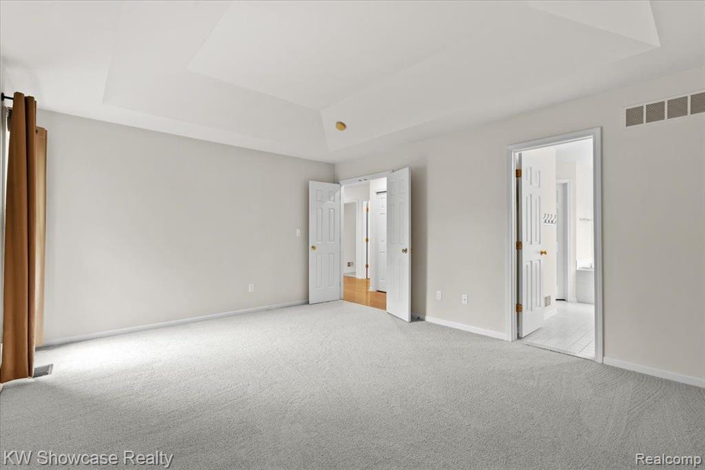 4870 LYTHAM Lane, Ann Arbor, MI 48103 — Photo 20