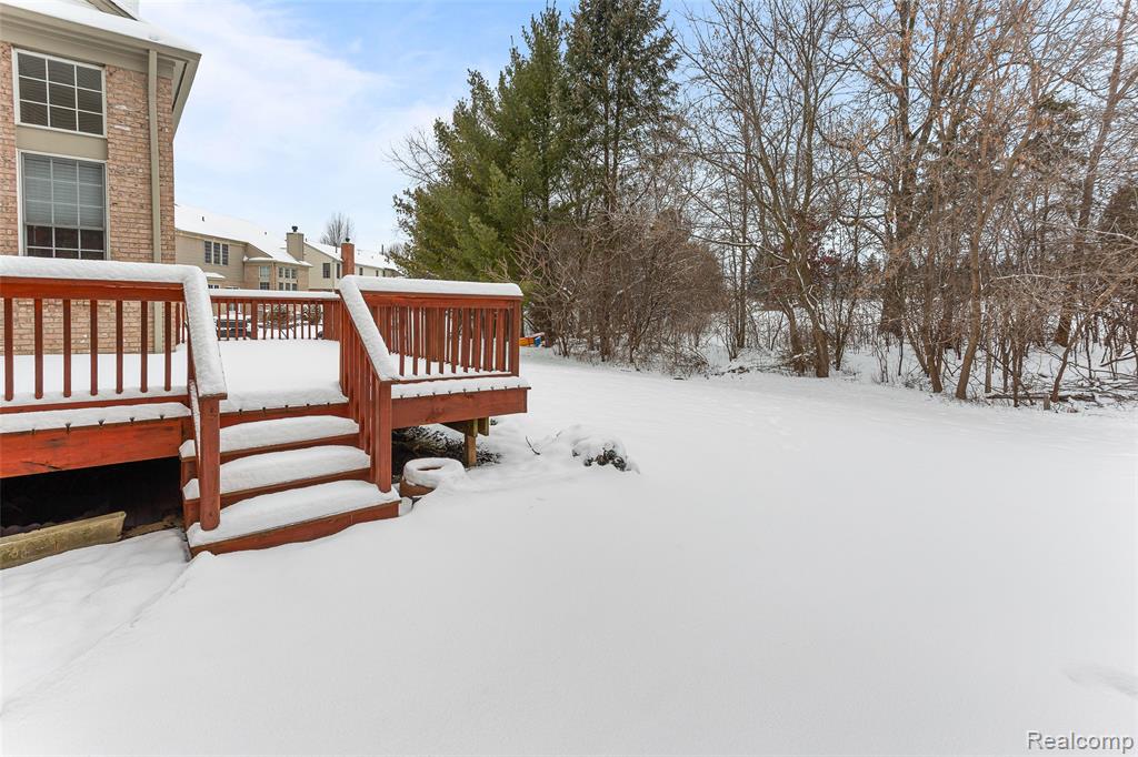 7567 WINDGATE Circle, West Bloomfield, MI 48323 — Photo 48