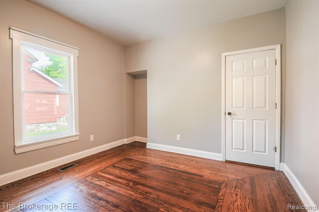 11 1ST Street, Oxford, MI 48371 — Photo 28