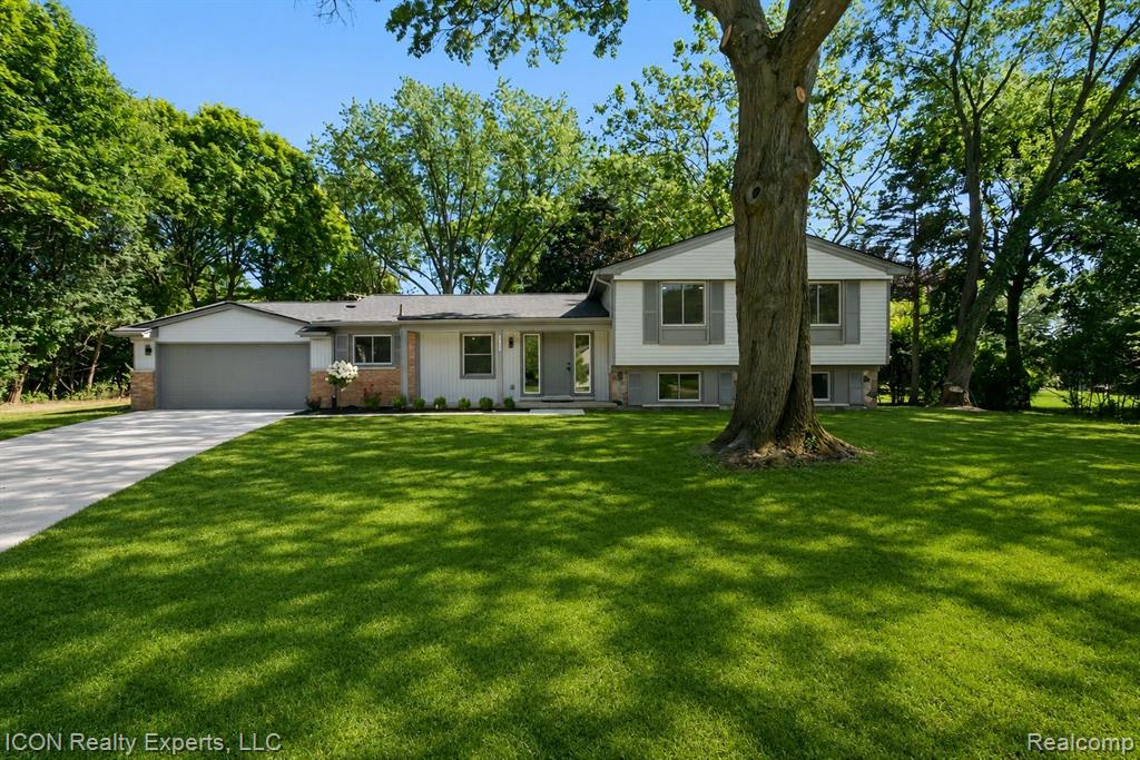 4089 Aberdeen Court, West Bloomfield, MI 48323 — Photo 2