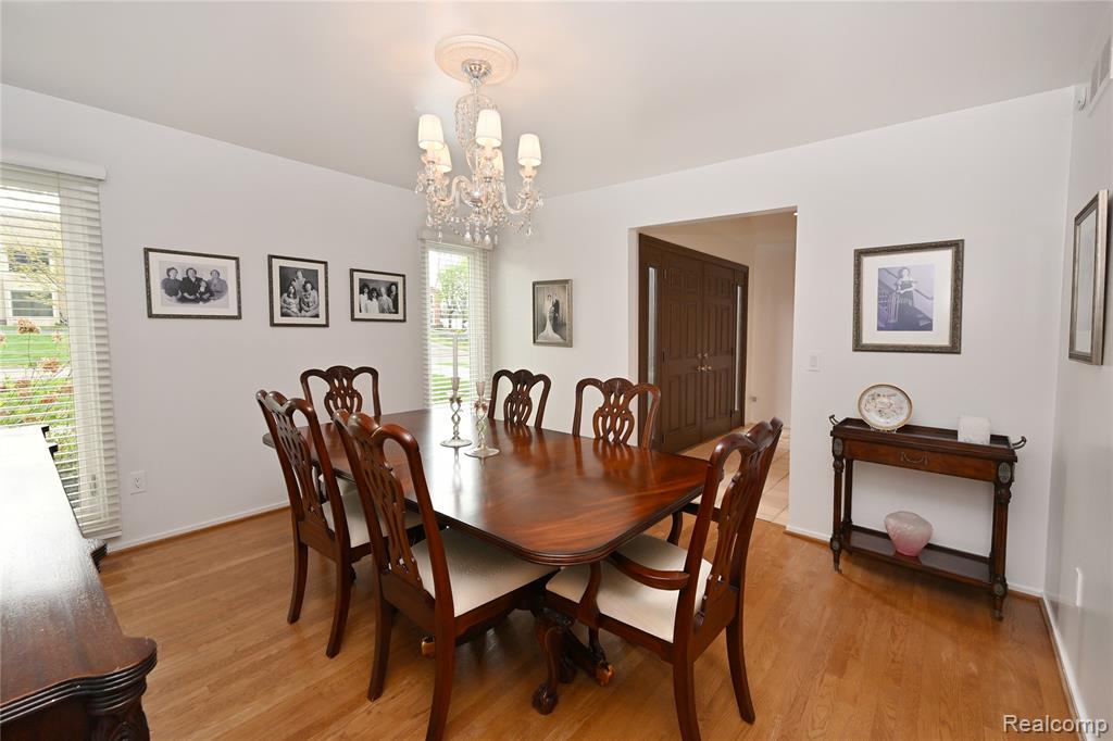 6020 Orchard Ridge Court, West Bloomfield, MI — Photo 16