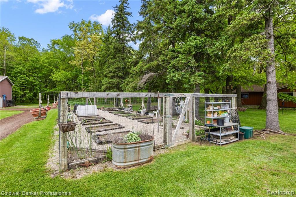 5240 THOMAS Road, Metamora, MI 48455 — Photo 59