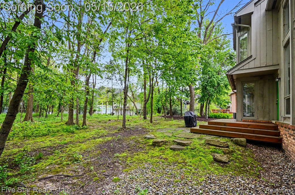 4689 Mirror Lake Drive, West Bloomfield, MI 48323 — Photo 42