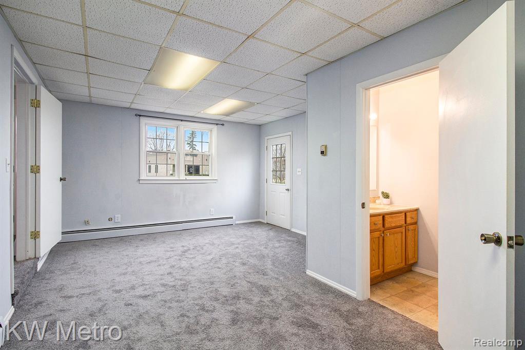 4644 ROCHESTER Road, Royal Oak, MI 48073 — Photo 8