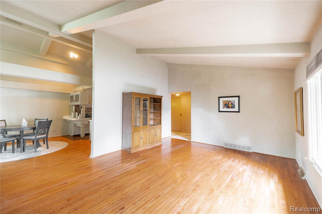 472 Riverside Drive, Wyandotte, MI 48192 — Photo 21