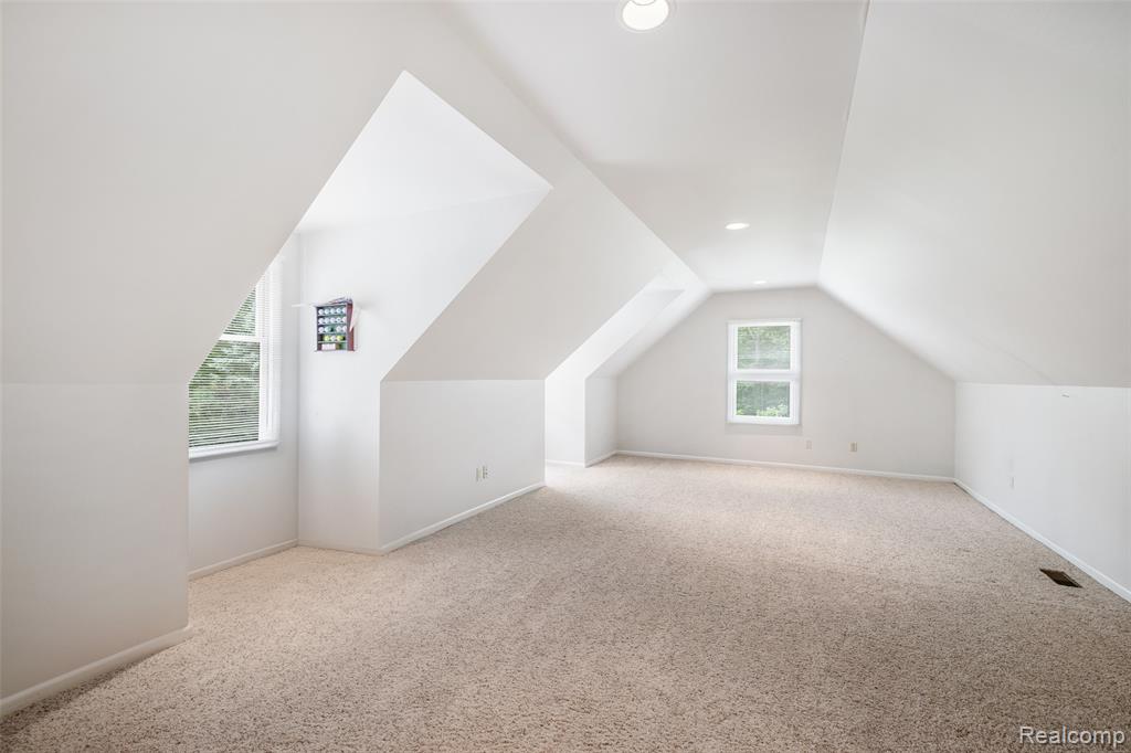 4230 Mill Lake Road, Lake Orion, MI — Photo 39