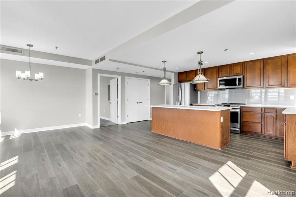 525 W Lafayette Boulevard, 18E, Detroit, MI 48226 — Photo 8