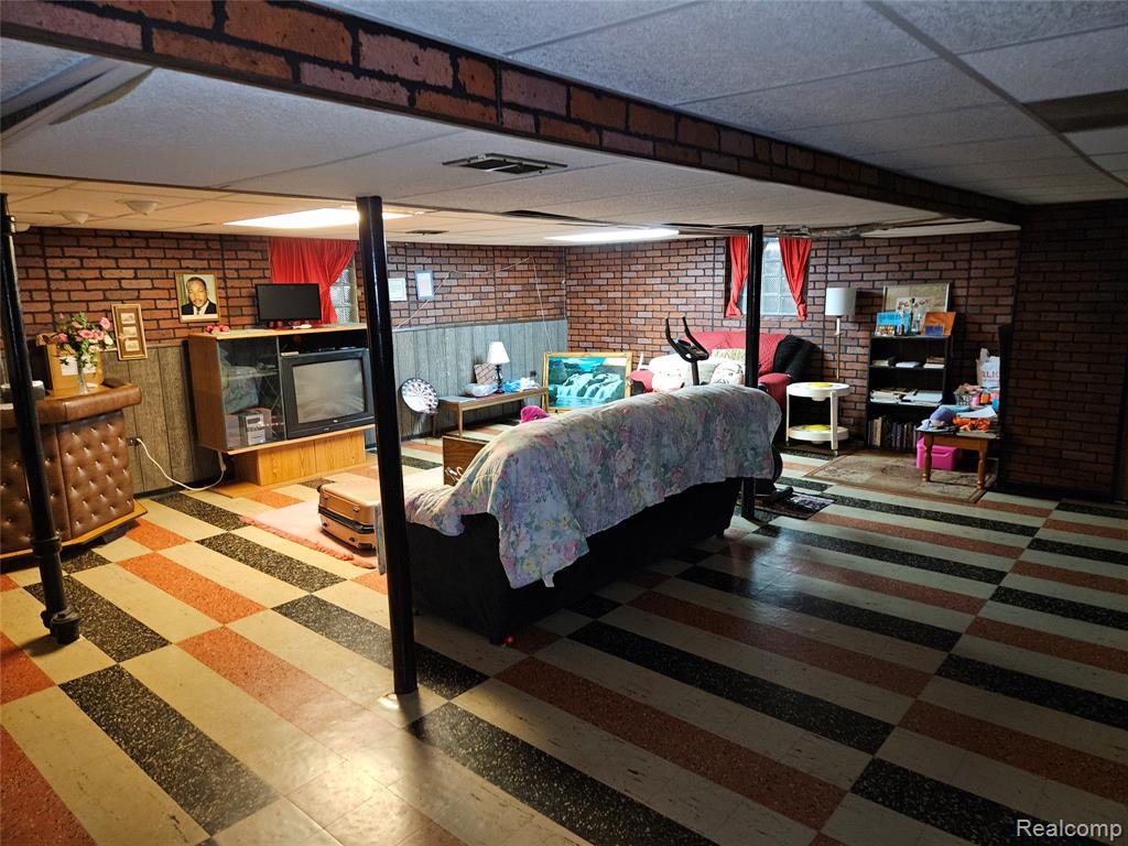 20201 Cherokee Street, Detroit, MI 48219 — Photo 24