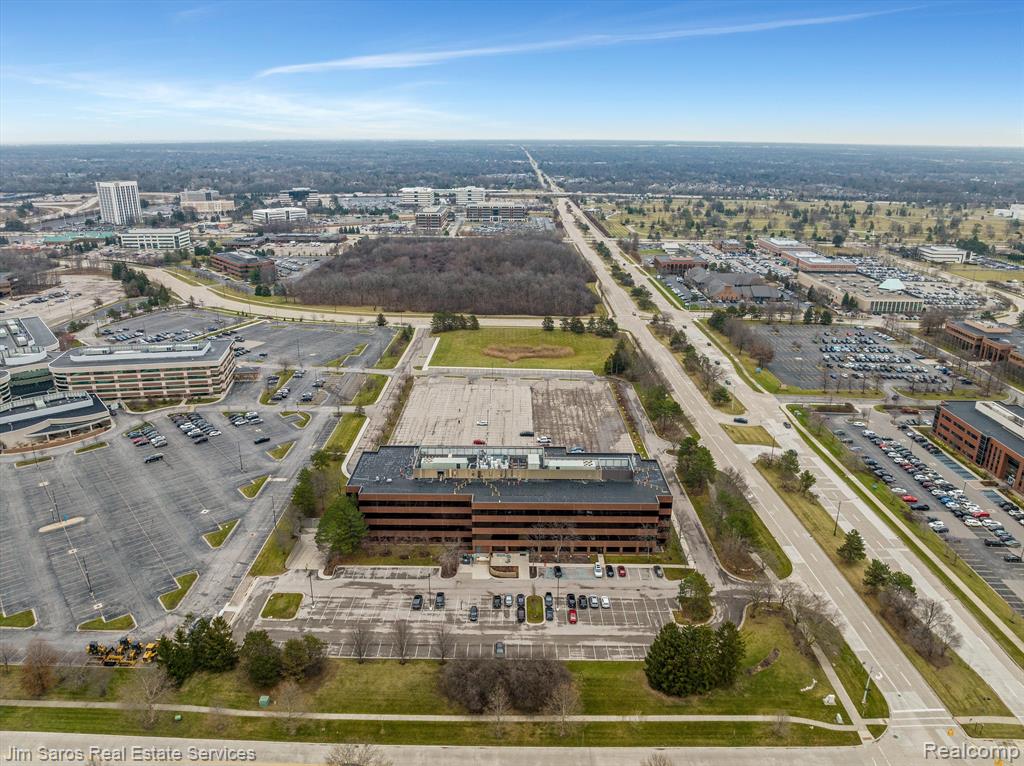 1450 W LONG LAKE Road, Troy, MI 48098 — Photo 11