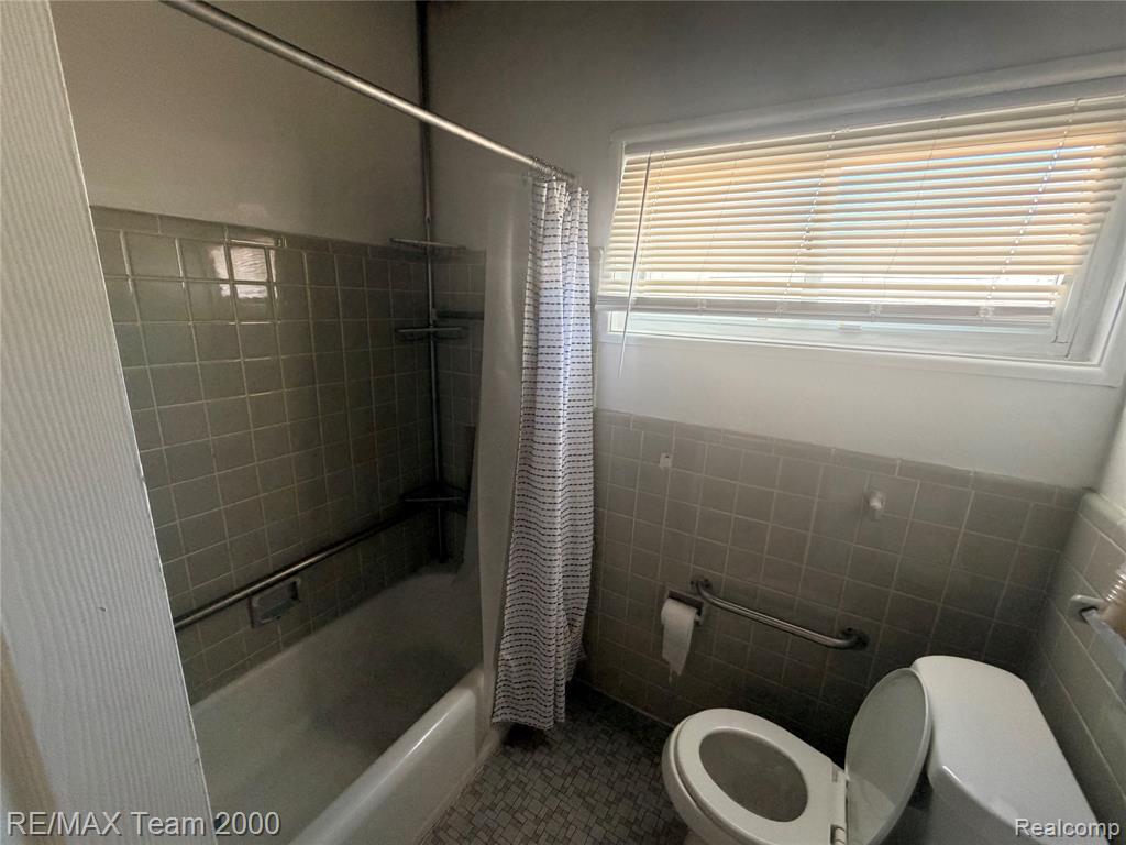 5133 Cherokee Street, Dearborn Heights, MI 48125 — Photo 7