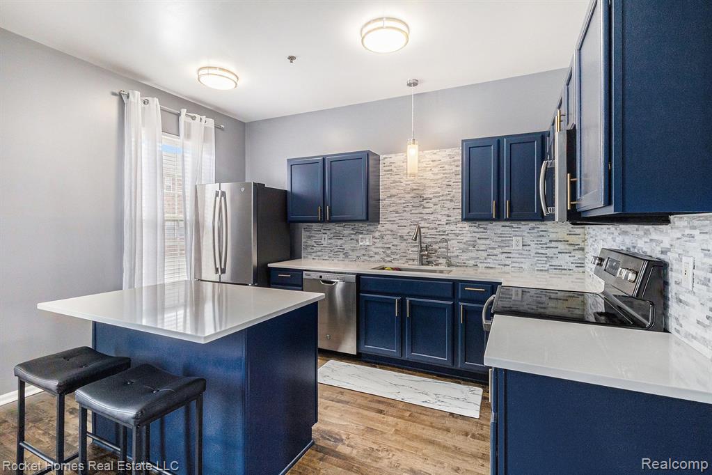 20213 BOARDWALK Boulevard, Southfield, MI 48075 — Photo 16