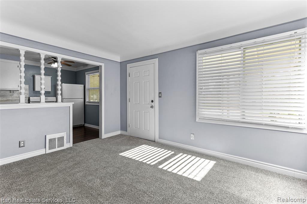 615 Garfield Avenue, Lincoln Park, MI 48146 — Photo 4