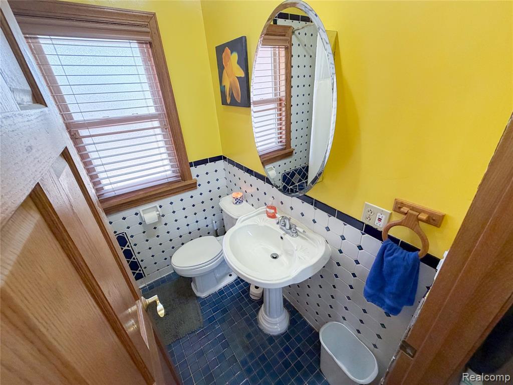 703 Saint John Street, Wyandotte, MI 48192 — Photo 59