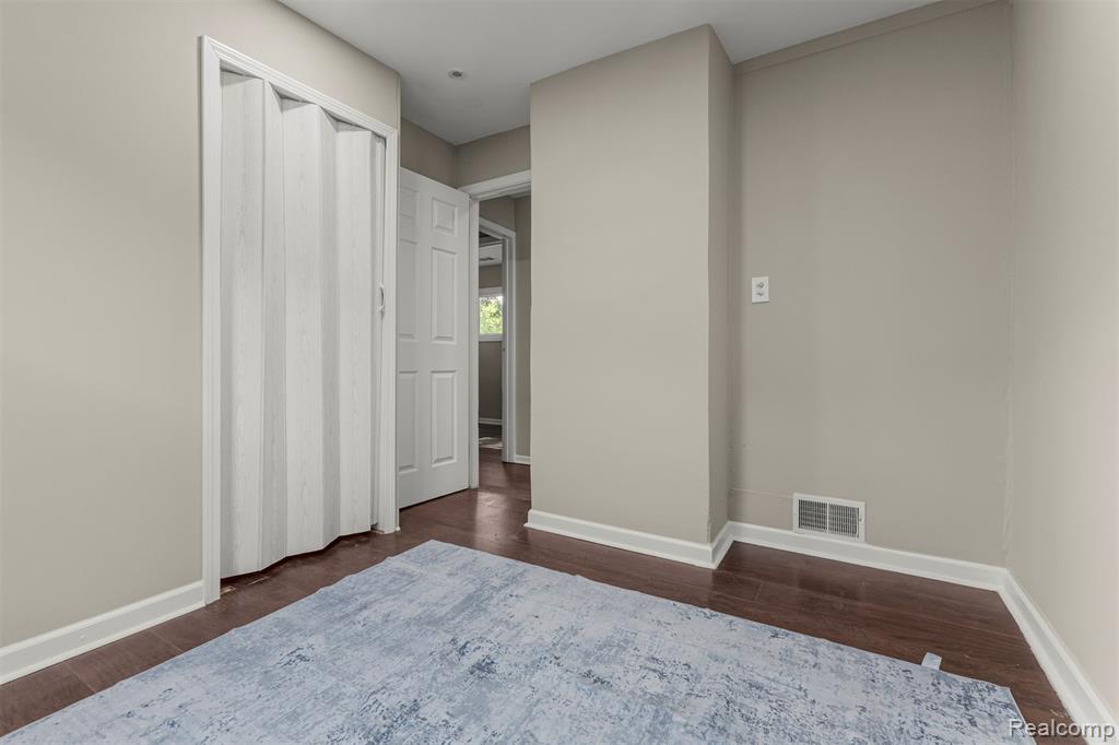 8279 Hugh Street, Westland, MI — Photo 22