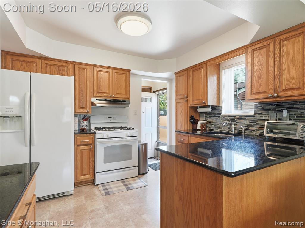 23701 Lakewood Street, Saint Clair Shores, MI 48082 — Photo 7