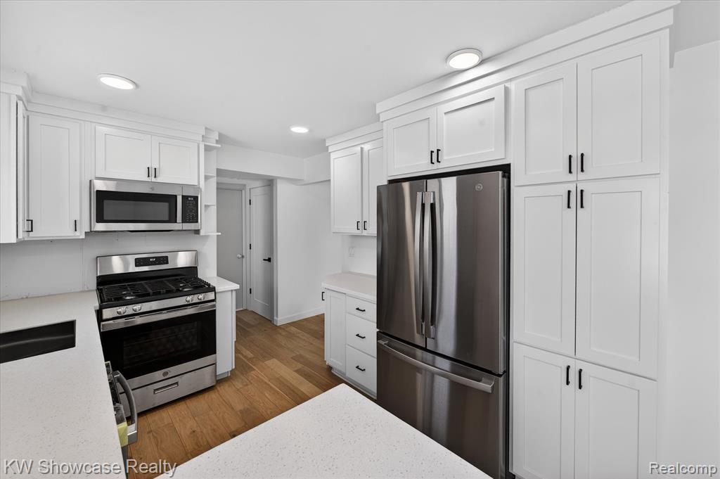 3351 Harvey Lake Road, Highland, MI 48356 — Photo 19