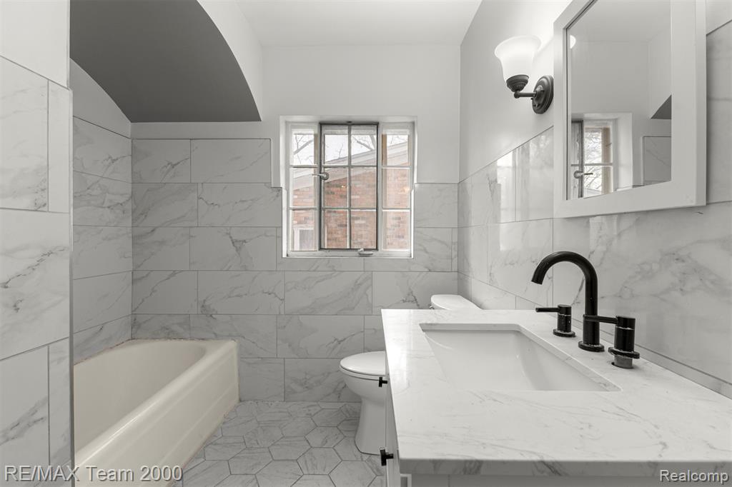 18285 Birchcrest Drive, Detroit, MI 48221 — Photo 29
