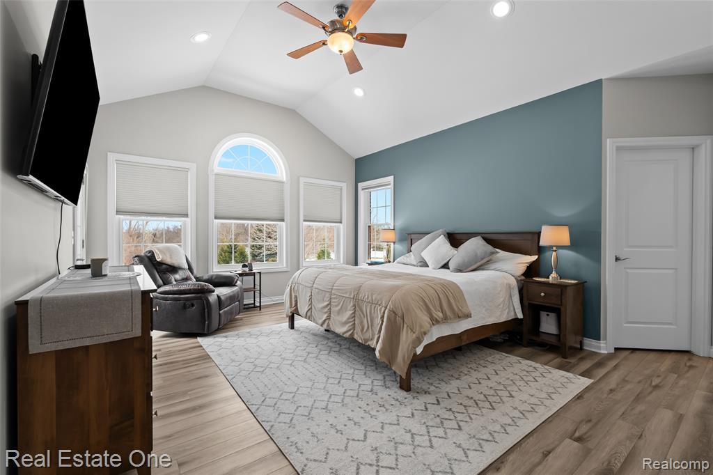 9032 Palmers Way Drive, Fenton, MI 48430 — Photo 21
