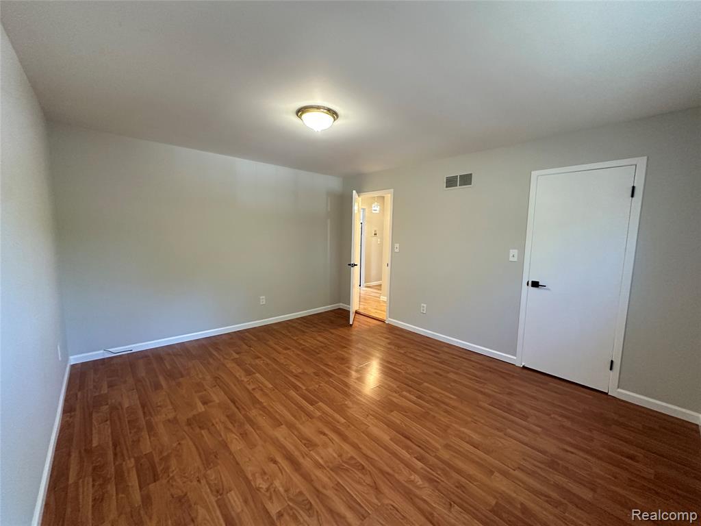 755 E Fox Hills Drive, Bloomfield Hills, MI 48304 — Photo 10