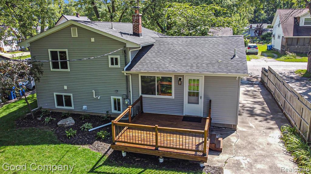 7250 SANDY BEACH Drive, Waterford, MI — Photo 27