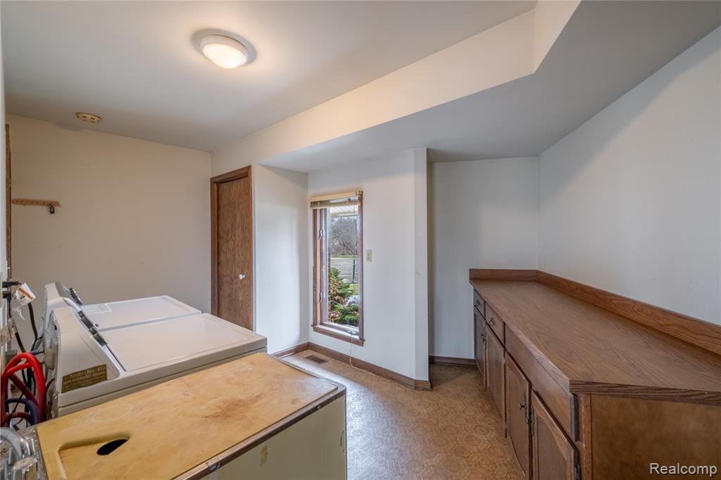 3155 Beech Tree Lane, Flushing, MI 48433 — Photo 29