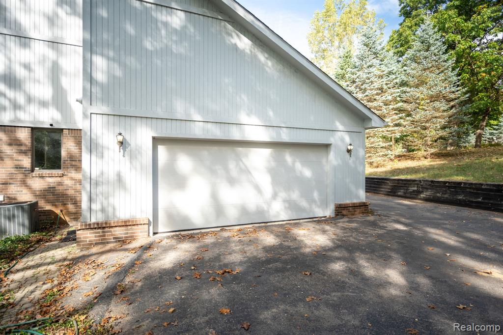 5550 N Rochester Road, Rochester, MI 48306 — Photo 3