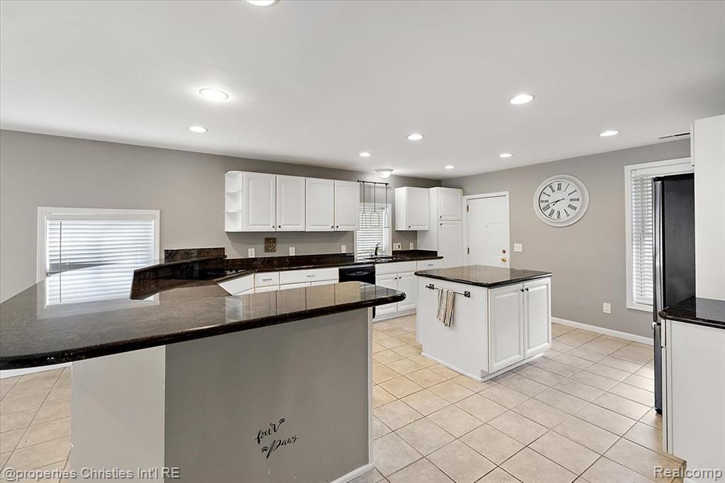 5863 Clarkston Road, Clarkston, MI 48348 — Photo 22