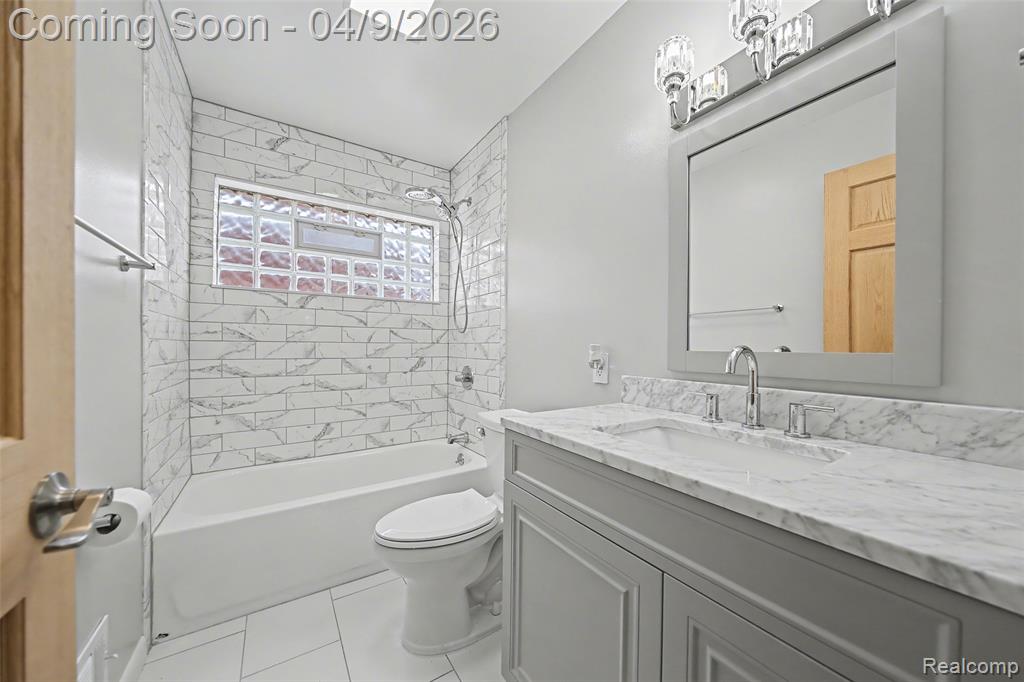906 Englewood Avenue, Royal Oak, MI 48073 — Photo 6