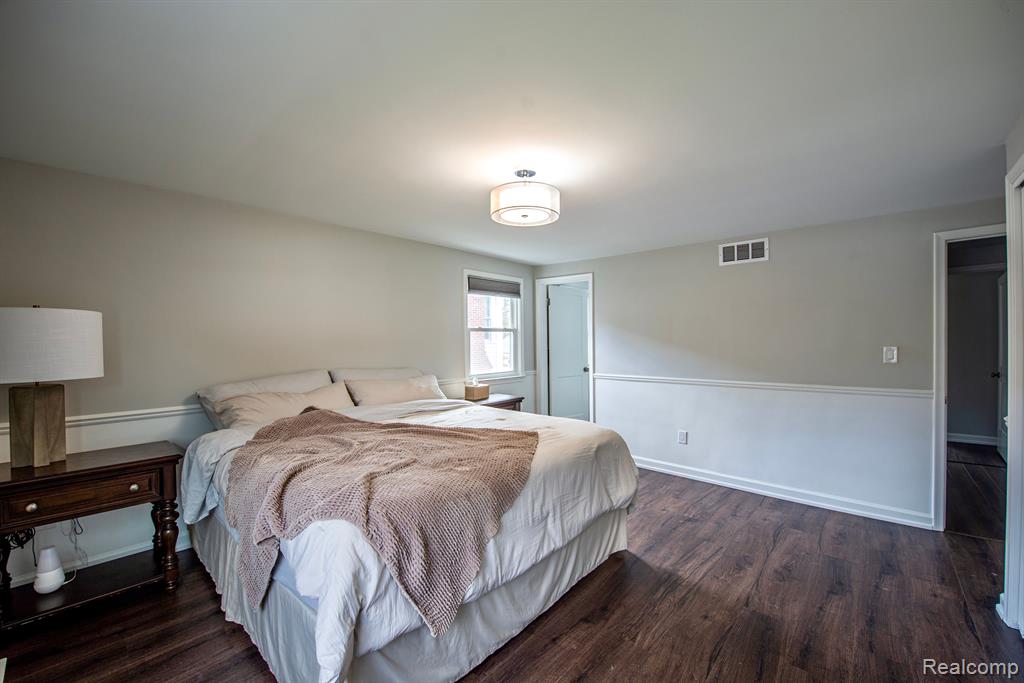 895 S GLENHURST Drive, Birmingham, MI 48009 — Photo 28