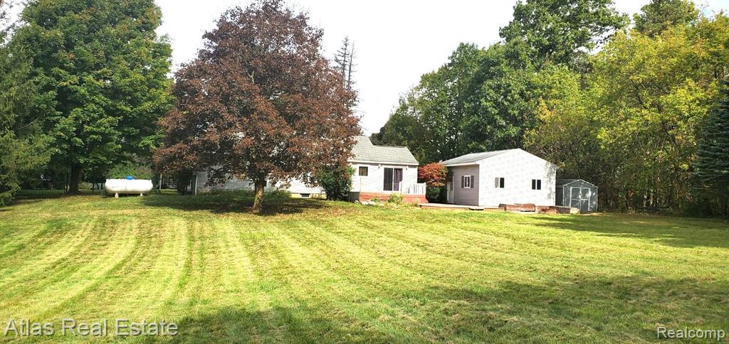 4883 BRIGHAM Road, Goodrich Vlg, MI — Photo 4
