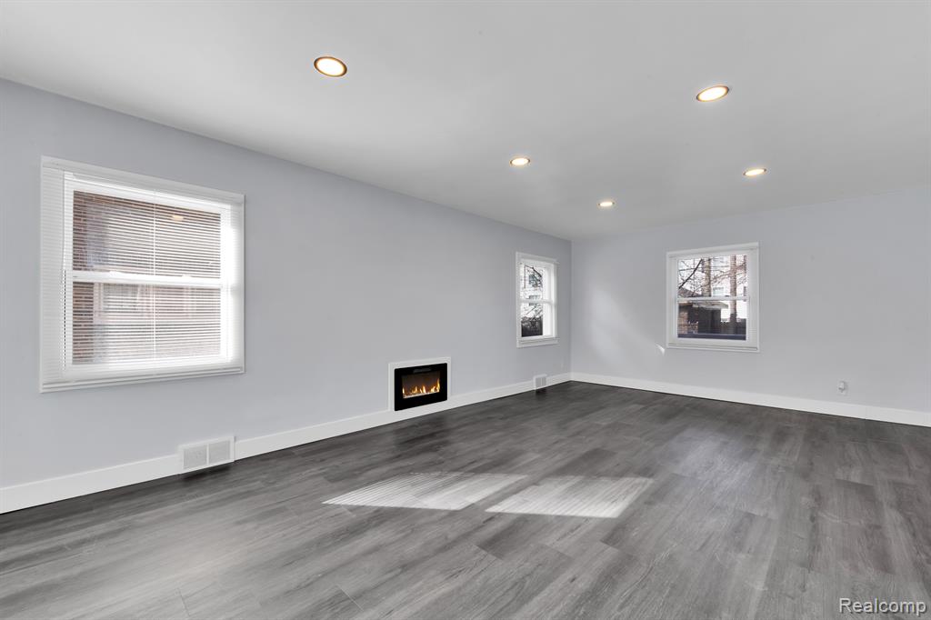 2360 OAKMAN Boulevard, Detroit, MI 48238 — Photo 3