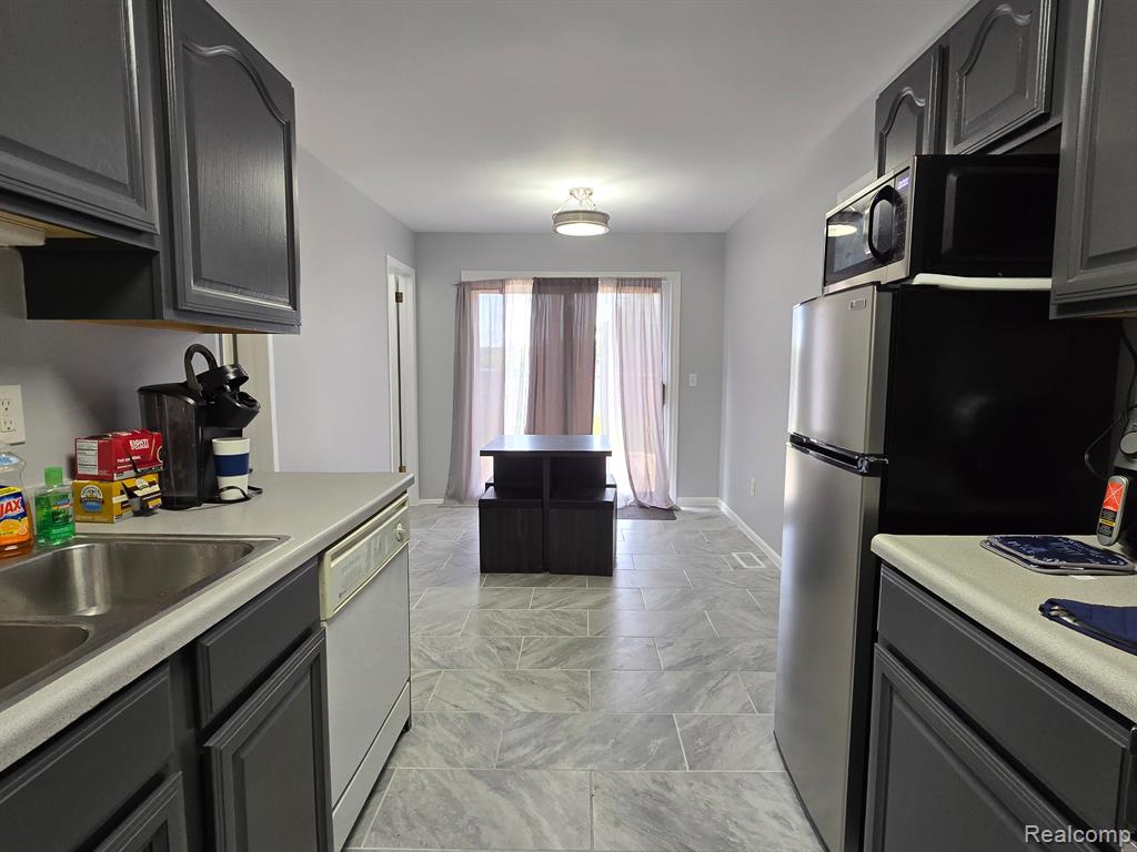 41613 ARTHUR Street, Van Buren, MI 48111 — Photo 5