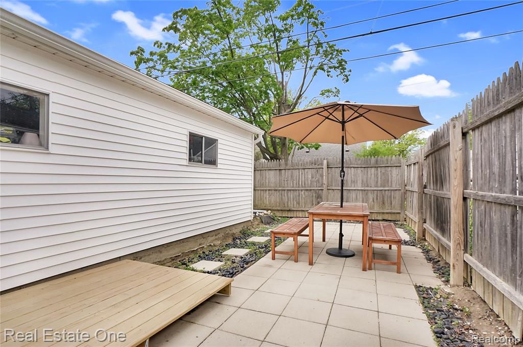 705 N Dorchester Avenue, Royal Oak, MI 48067 — Photo 41