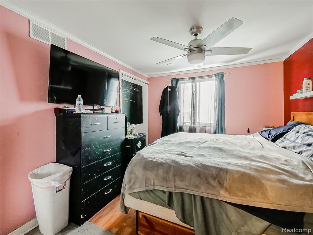819 Woodingham Avenue, Waterford, MI 48328 — Photo 13