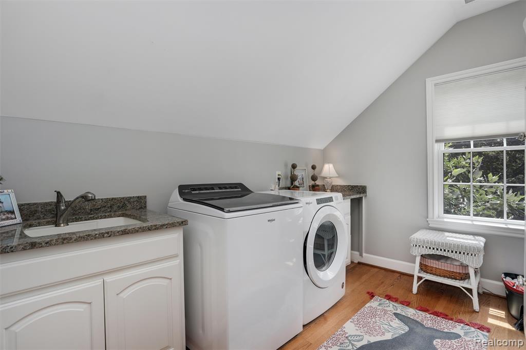4200 Surrey Cross, Bloomfield Hills, MI 48301 — Photo 31