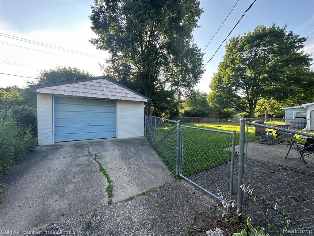 753 Lincoln Street, Lapeer, MI 48446 — Photo 23