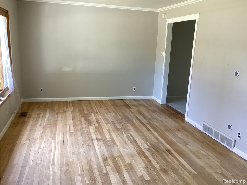453 N Wildwood Street, Westland, MI — Photo 3