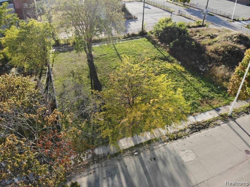 2939 PARK Avenue - Photo 2
