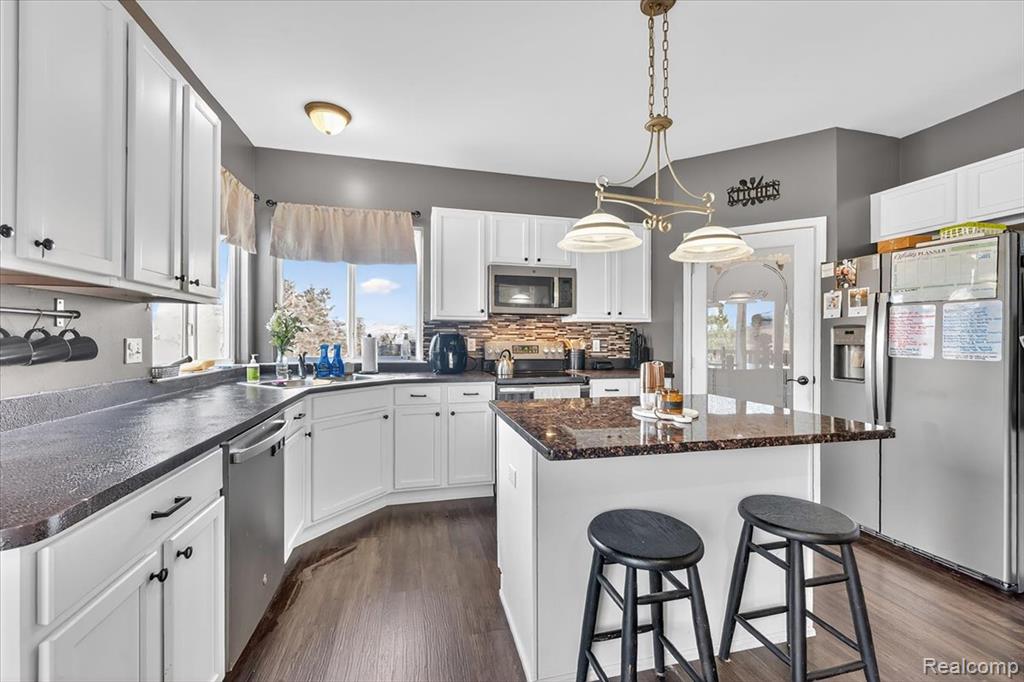 3196 Waldon Ridge Drive, Orion, MI — Photo 12