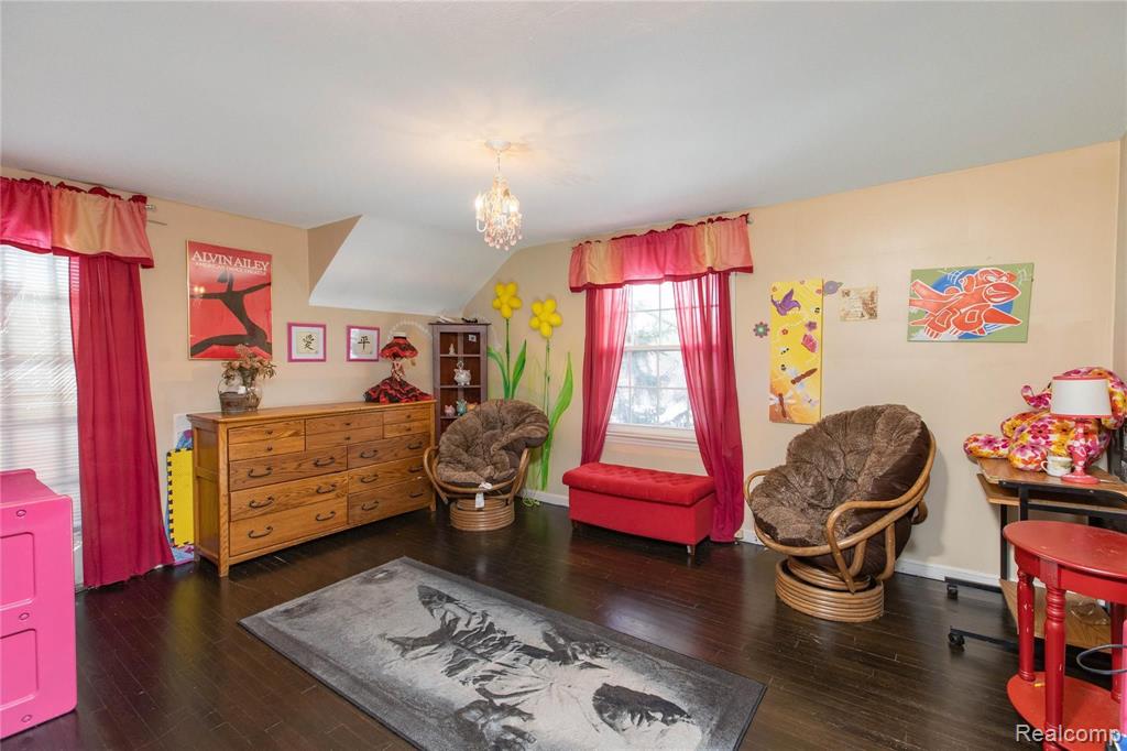 19451 ARGYLE Crescent, Detroit, MI 48203 — Photo 20