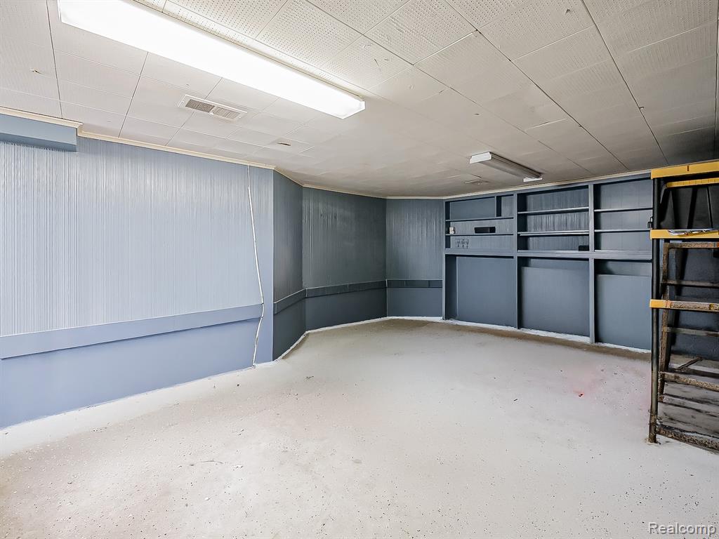 5936 Hillcrest Street, Grosse Pointe, MI 48236 — Photo 26