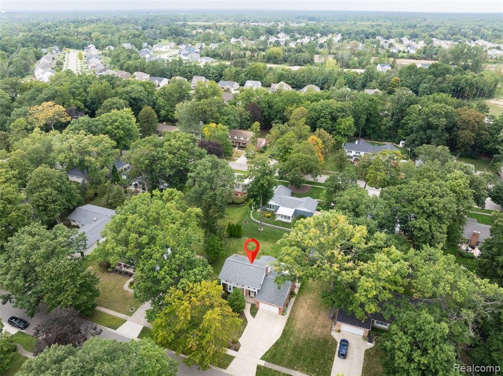 527 Greenwich Lane, Grand Blanc, MI 48439 — Photo 44