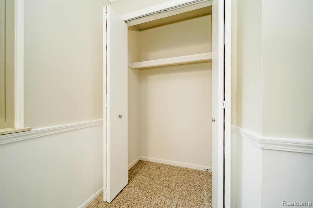 547 Orchard Street, Wyandotte, MI 48192 — Photo 52
