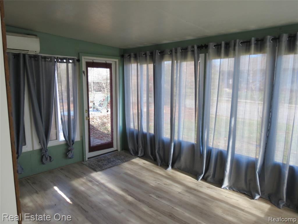 225 South Street, Fowlerville, MI 48836 — Photo 22