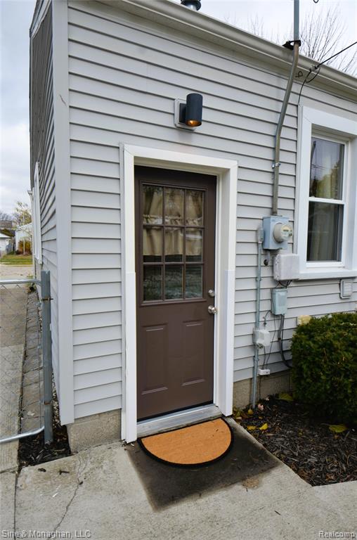 421 W Kalama Avenue S, Madison Heights, MI 48071 — Photo 36