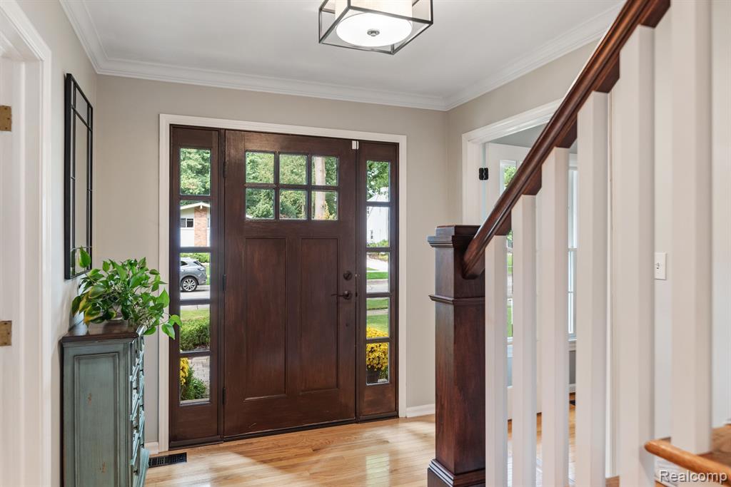 821 BEECH Court, Plymouth, MI 48170 — Photo 5