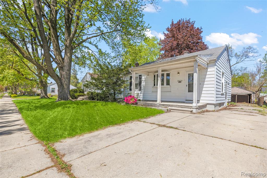 26274 McDonald Street, Dearborn Heights, MI 48125 — Photo 2
